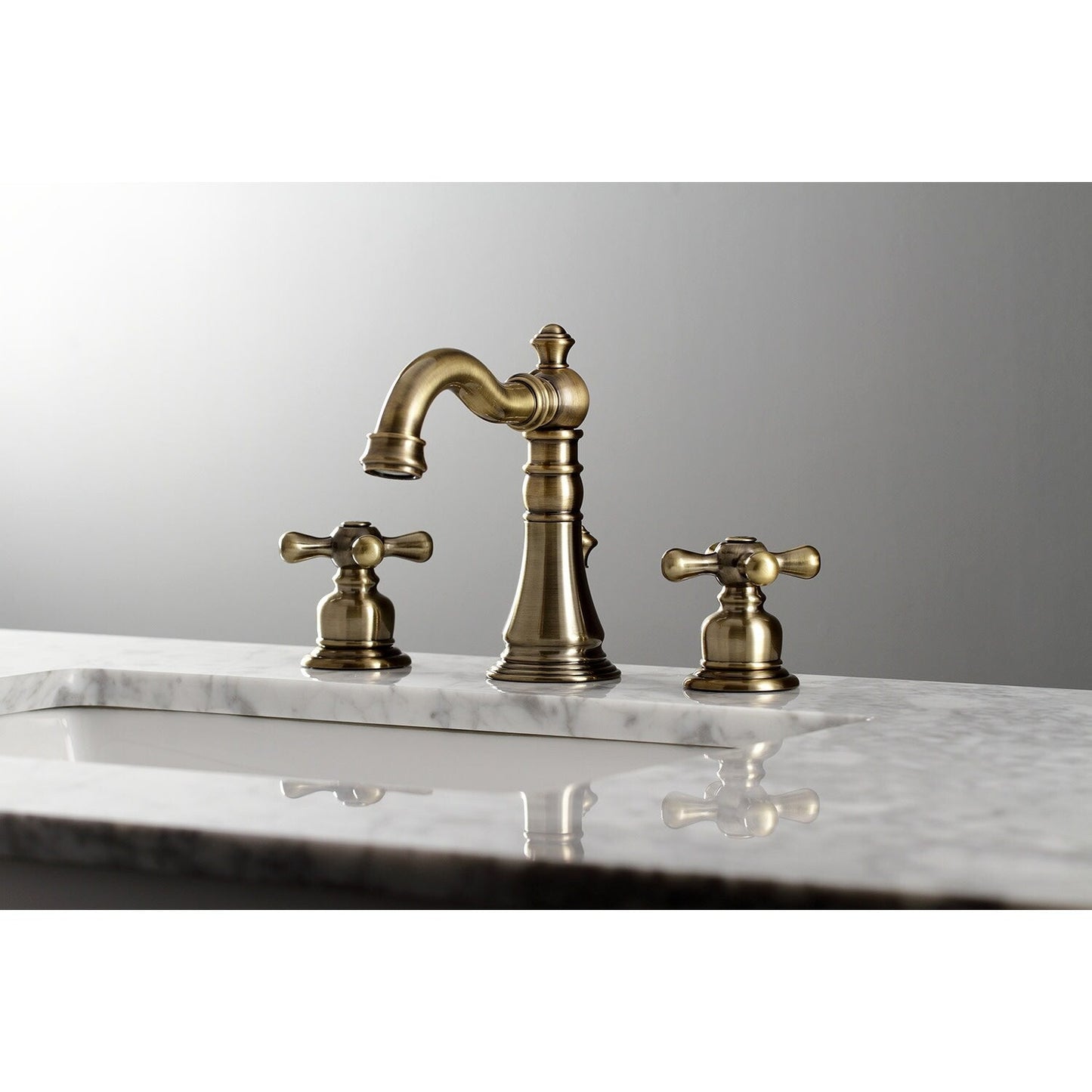 Robinet de salle de bain à large espacement de 8 pouces, modèle American Classic