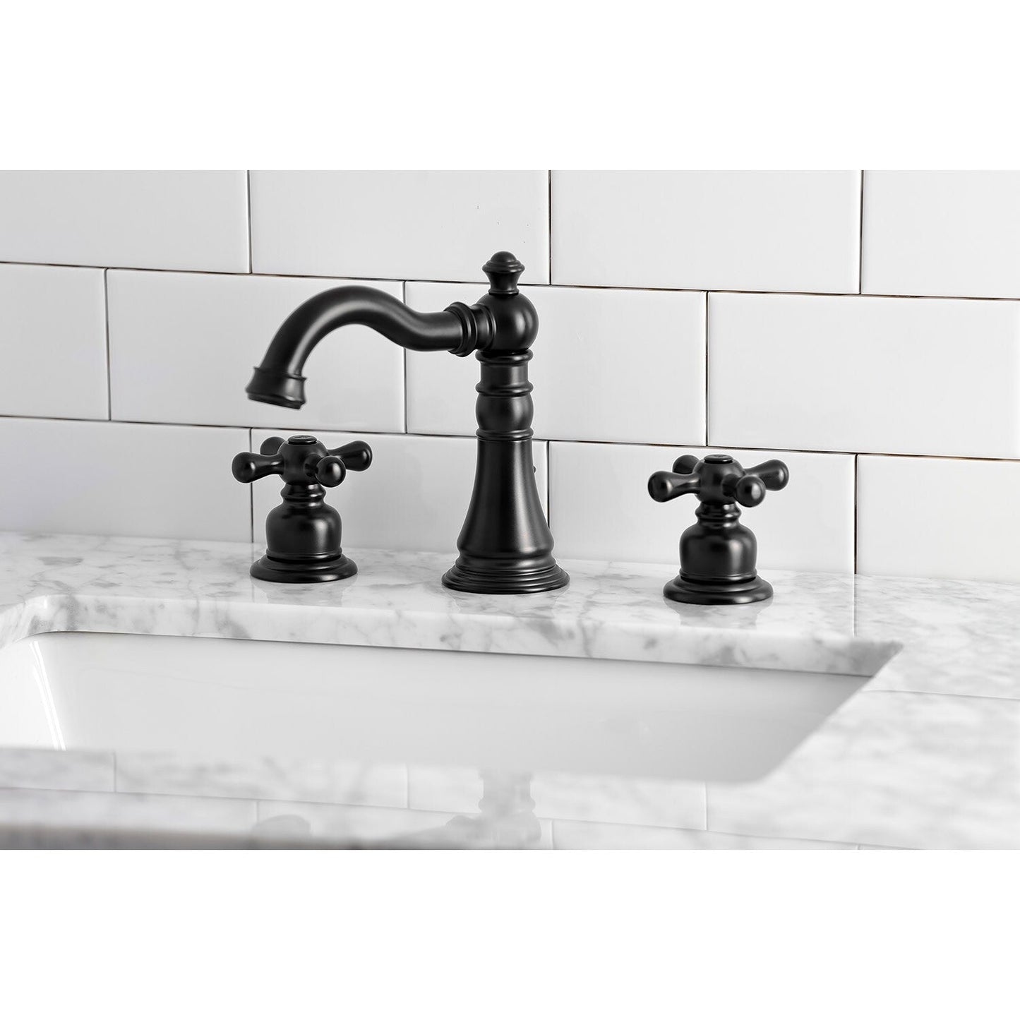 Robinet de salle de bain à large espacement de 8 pouces, modèle American Classic
