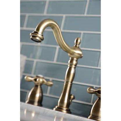 Robinet de salle de bain à large espacement Heritage de 8 po