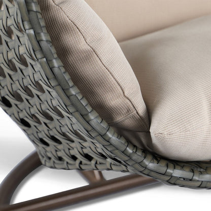 LeisureMod Chaise suspendue en forme d'œuf pour 2 personnes avec support - Hamac balançoire en rotin tressé pour intérieur/extérieur avec coussins
