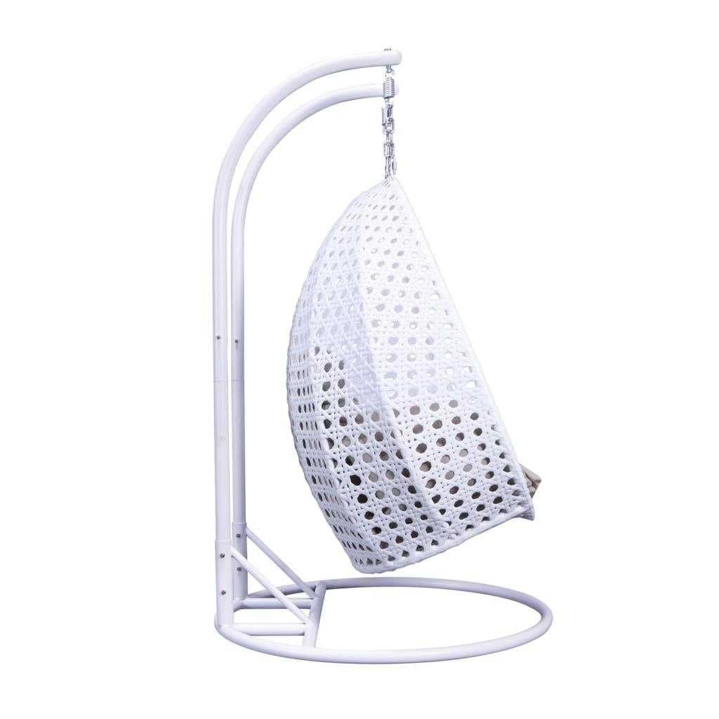 LeisureMod Chaise suspendue en forme d'œuf pour 2 personnes avec support - Hamac balançoire en rotin tressé pour intérieur/extérieur avec coussins