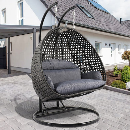 LeisureMod Chaise suspendue en forme d'œuf pour 2 personnes avec support - Hamac balançoire en rotin tressé pour intérieur/extérieur avec coussins