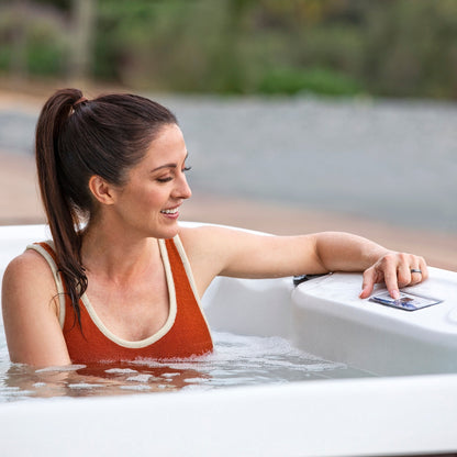 Spa Lifesmart LS600DX 7 places, 65 jets, 230v avec Turbo Blaster à 14 jets.