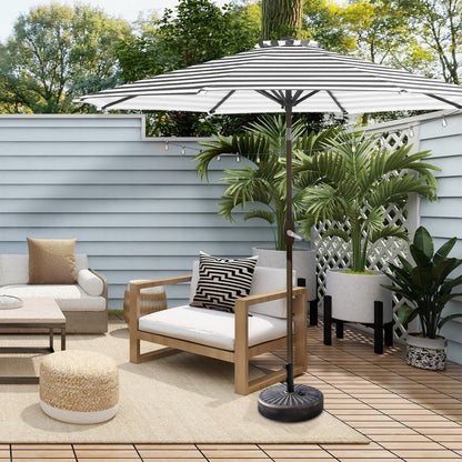 Parasol de terrasse Lopes de 2,7 m avec socle à poids bronze inclus.