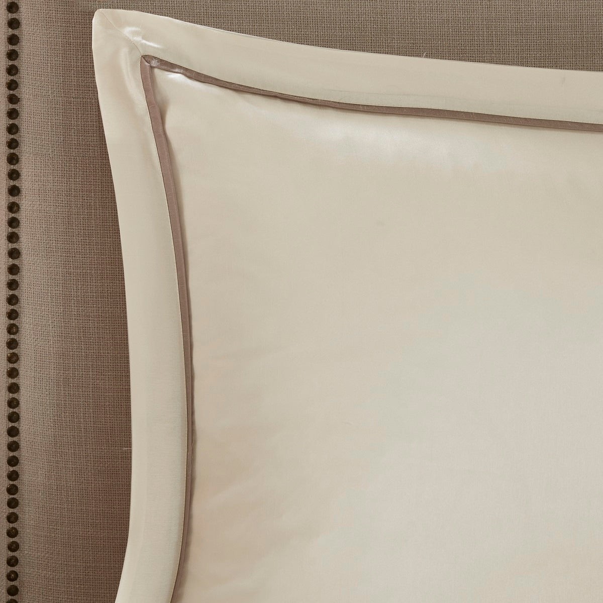 Madison Park Essentials Loretta, ensemble de 24 pièces pour chambre à coucher avec panneaux de fenêtre et ensemble de draps