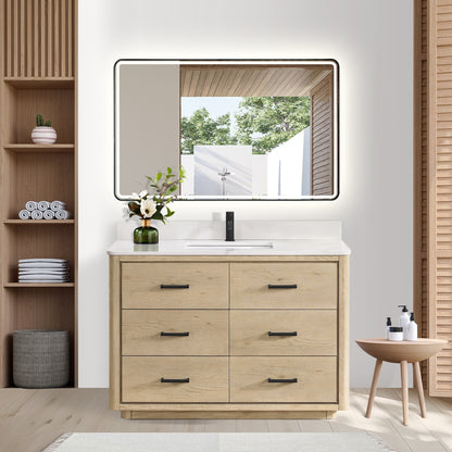 Meuble-lavabo Porto avec plan de toilette en pierre de quartz blanche, sans miroir.