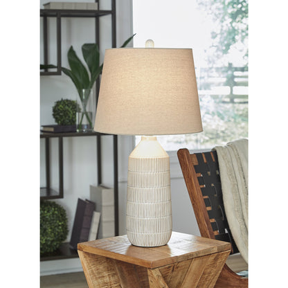 Lampe de table Willport blanc cassé de Signature Design by Ashley (lot de 2) - 14L x 14P x 27H