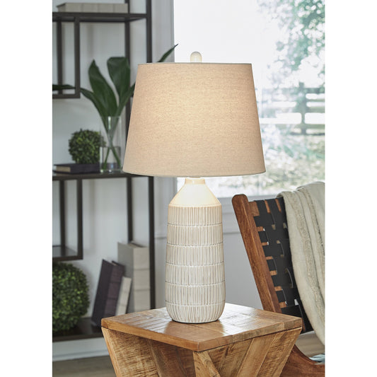 Lampe de table Willport blanc cassé de Signature Design by Ashley (lot de 2) - 14L x 14P x 27H