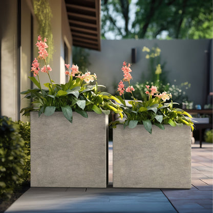 Grandes jardineries rectangulaires en béton / Grandes jardineries pour fleurs, pour intérieur et extérieur