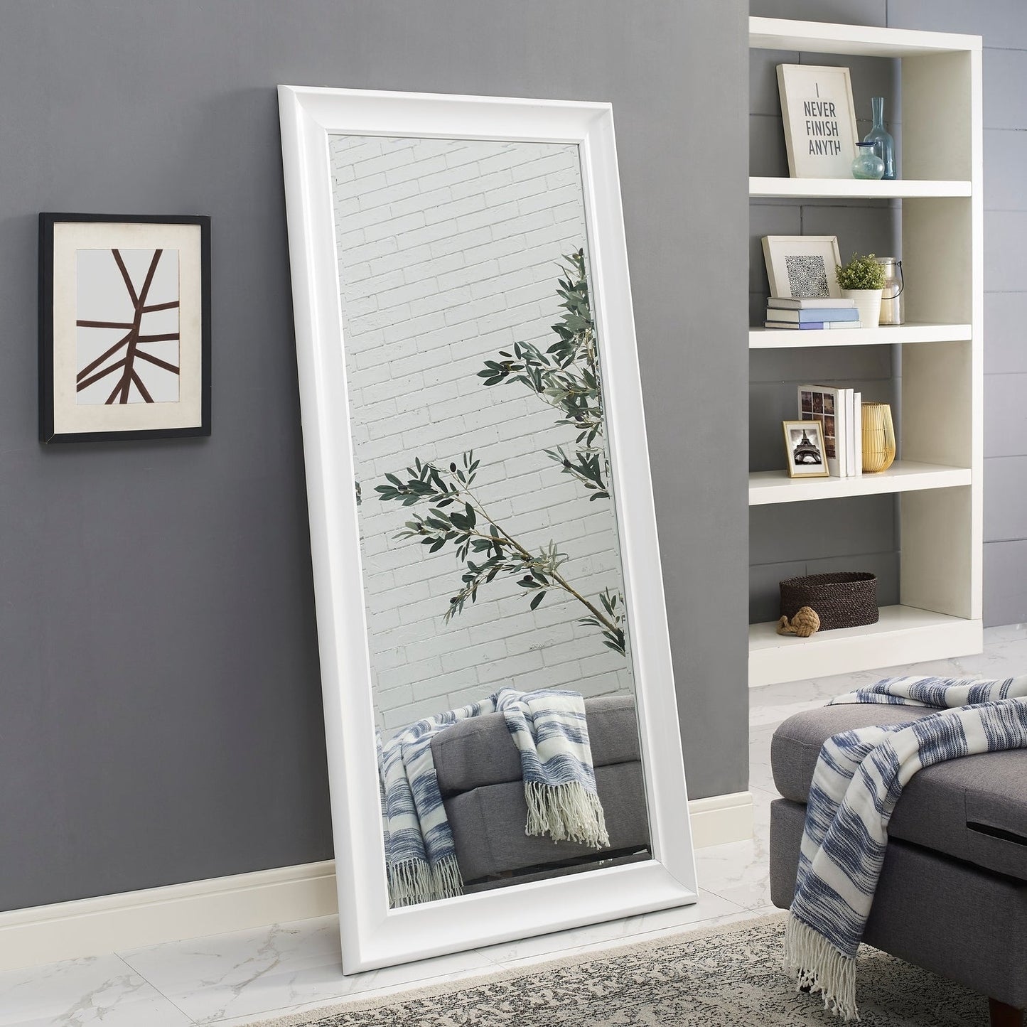 Grand miroir, miroir pleine taille, miroir rectangulaire surdimensionné, cadre en faux bois lisse, miroir mural suspendu.