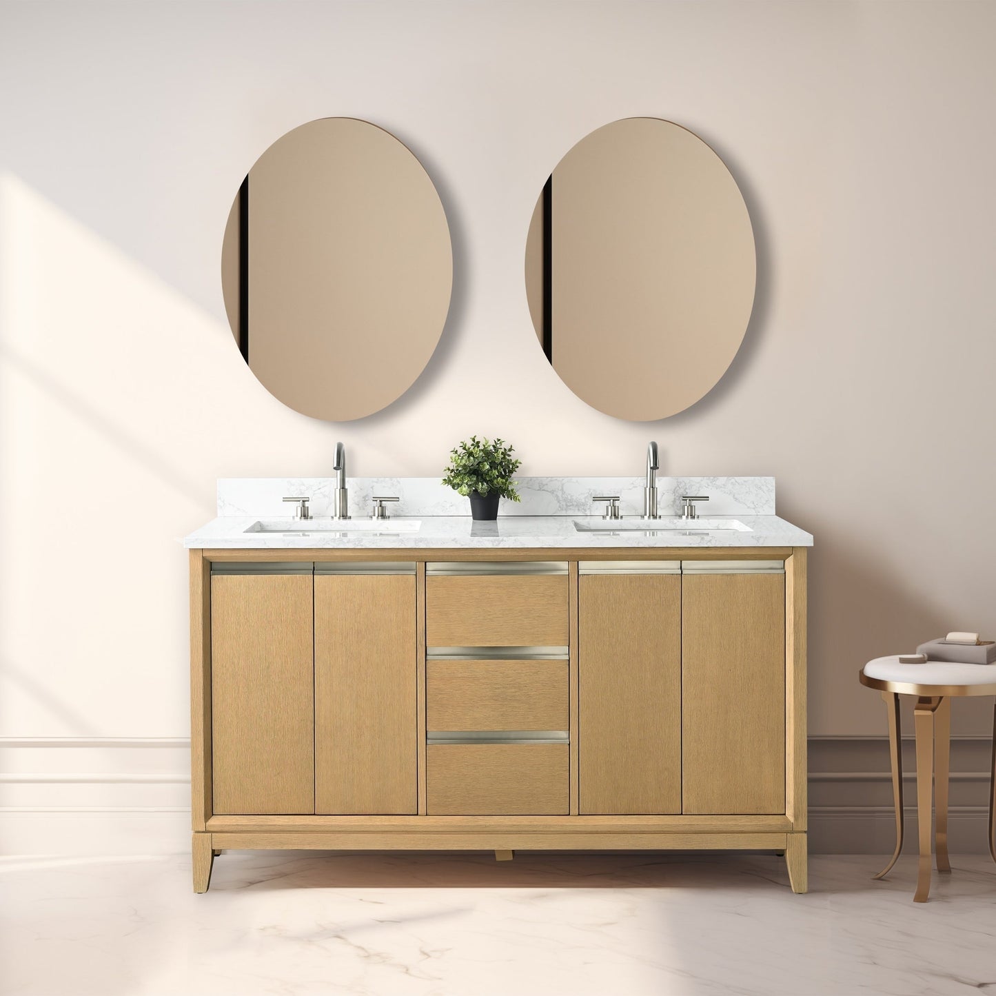 Meuble-lavabo Art pour salle de bain avec lavabo en céramique et plan de travail en marbre composite.
