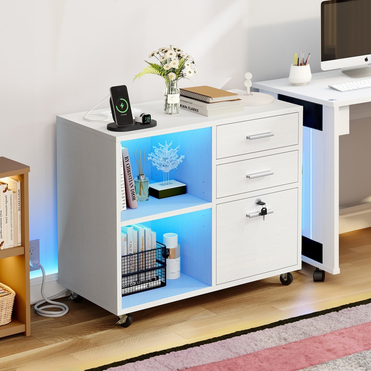 Meuble de rangement en bois avec station de recharge, classeur latéral mobile verrouillable, compatible avec les dossiers A4, lettres et documents légaux.